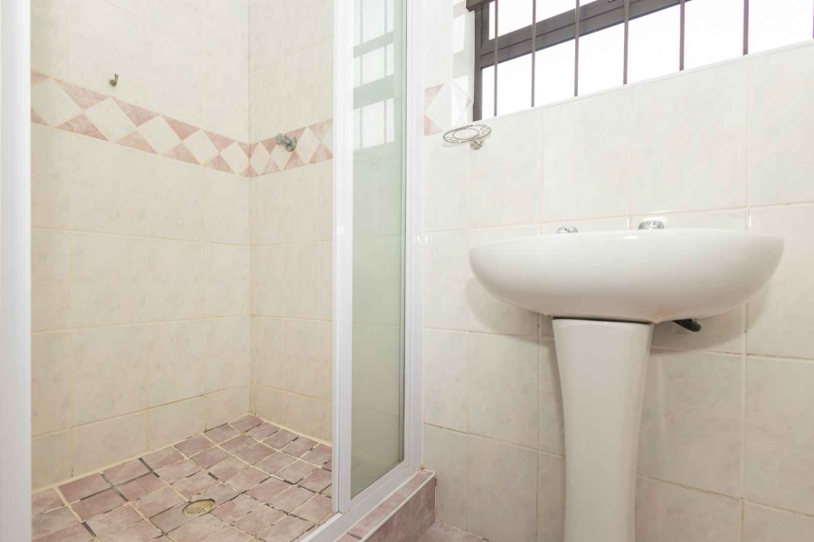 To Let 3 Bedroom Property for Rent in Normandie Western Cape